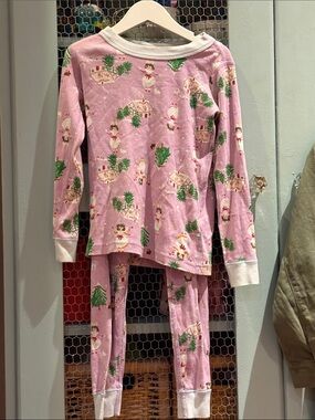 Hanna Andersson Pink Holiday Cottage Print Long-Sleeve Pajama Set
